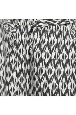 &Co Woman Casual Jurken Piper Ikat Travel White -&Co Woman Verkoop 4ce0111985d4d76196b7494d24455331