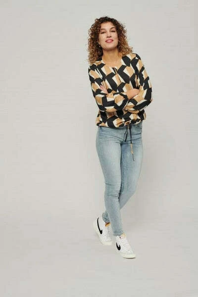 &Co Woman Blouses Co Woman Anabelle Graphic Blouse Beige 1 &Co Woman Blouses Co Woman Anabelle Graphic Blouse Beige